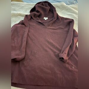 Market & Spruce burgundy hooded sweater